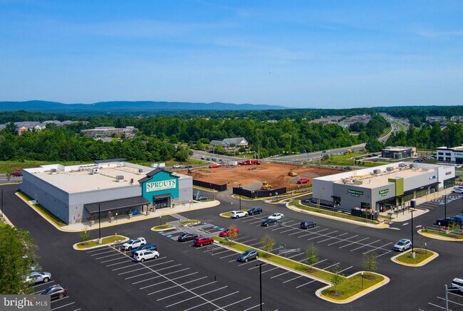Building Photo - 6310 Berkley Bridge Pl
