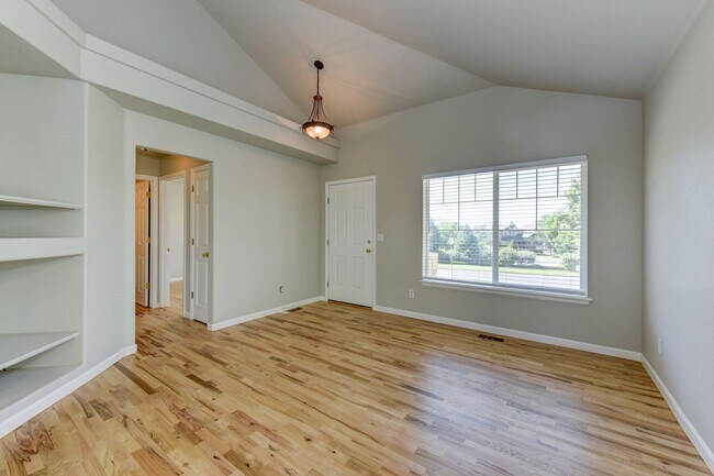 Building Photo - 4801 Spyglass Dr