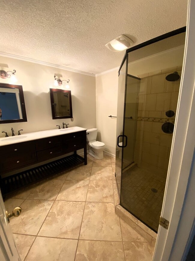 Building Photo - Coming Soon!