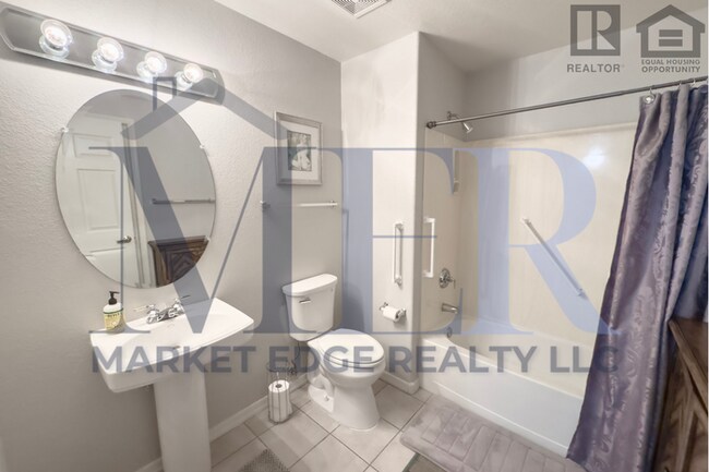 Building Photo - 2Bed/2Bath Furnished Condo in Superstition Springs -- Golf Course Views! -- 2 Car Garage!