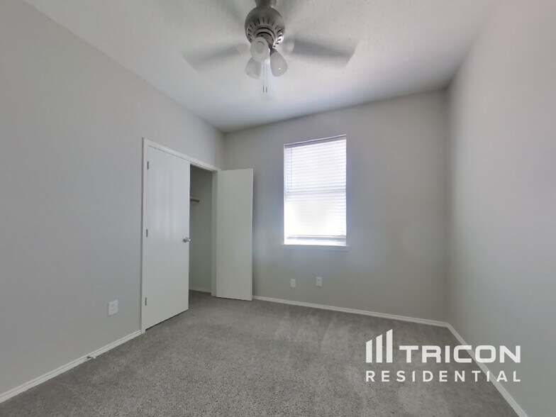 Building Photo - 6413 Seal Cove