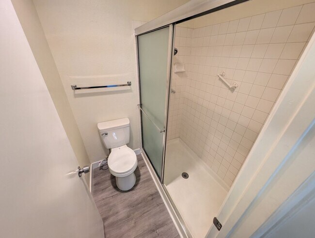 Building Photo - 4806 Nara Vista Way