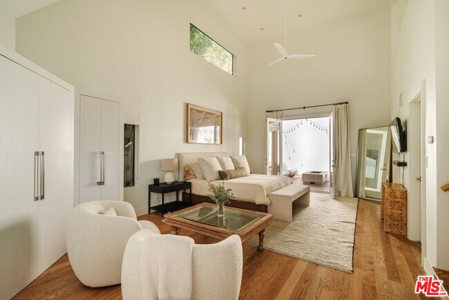 Building Photo - 2261 Vasanta Way