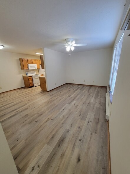 Building Photo - 703 S 4th St