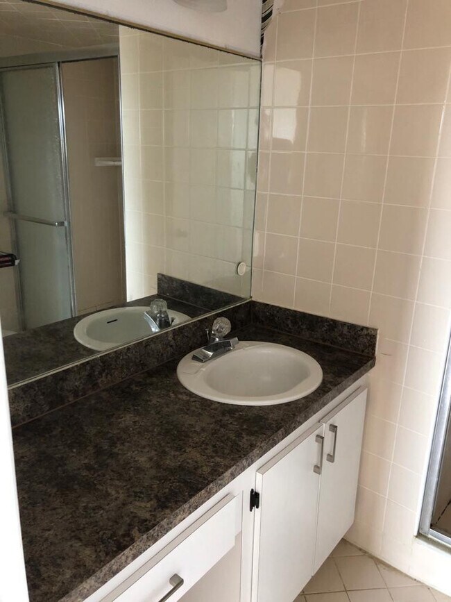 Building Photo - 8110 Sunrise Lakes Blvd