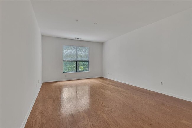 Building Photo - 821 Ralph McGill Blvd NE