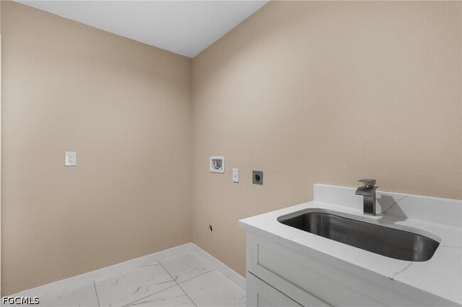 Building Photo - 3513 NE 17th Pl