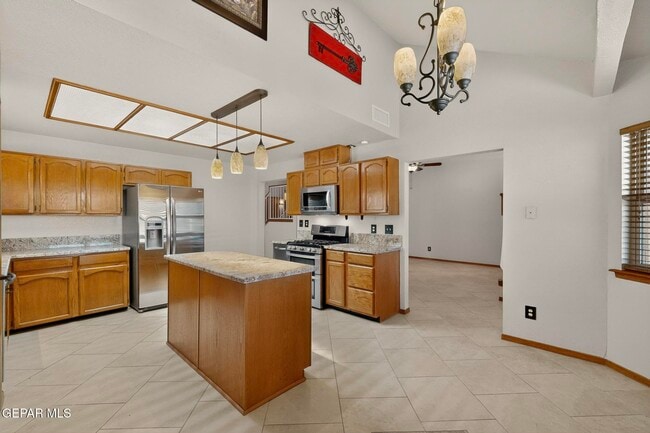 Building Photo - 851 Dulce Tierra Dr