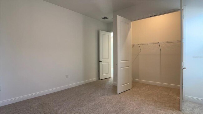 Building Photo - 14415 Crest Palm Ave