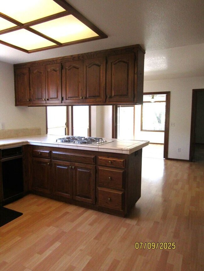 Building Photo - Beautiful Single Story Home in Great Santa...