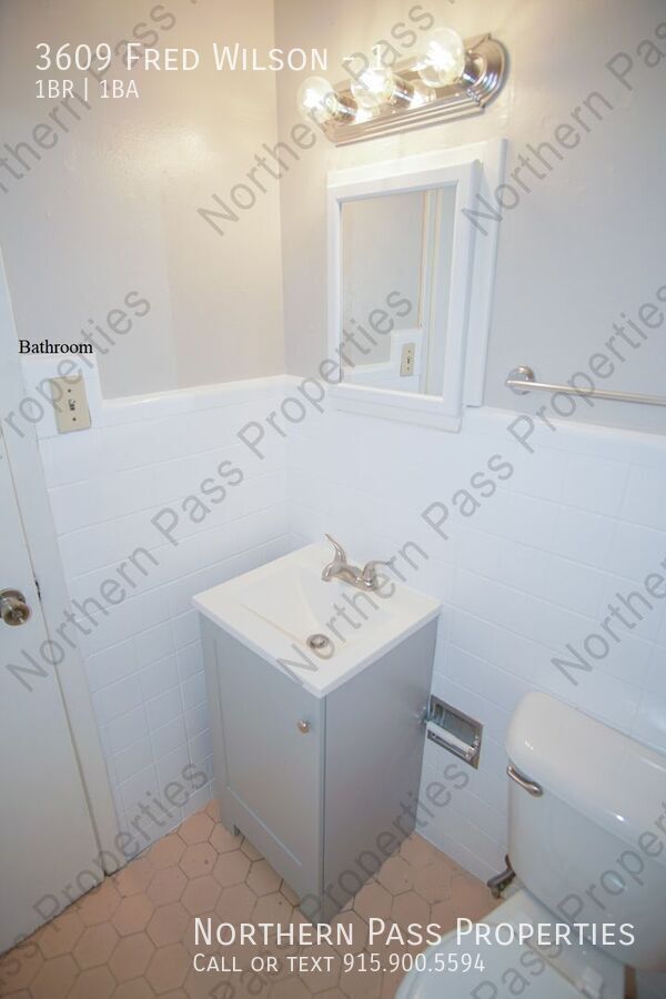 Building Photo - Cozy 1 Bedroom Apt in NE El Paso! 2 Weeks ...