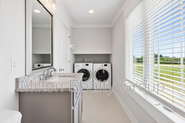 Building Photo - 3185 US-421