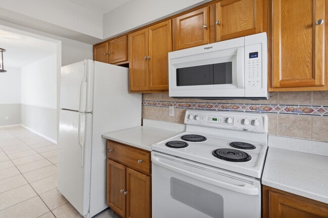 Building Photo - 204 Eden Ln