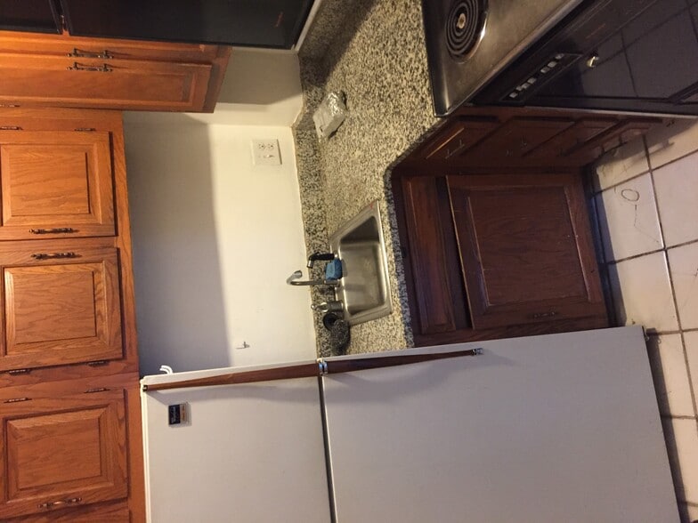 Building Photo - 429 Marlborough St