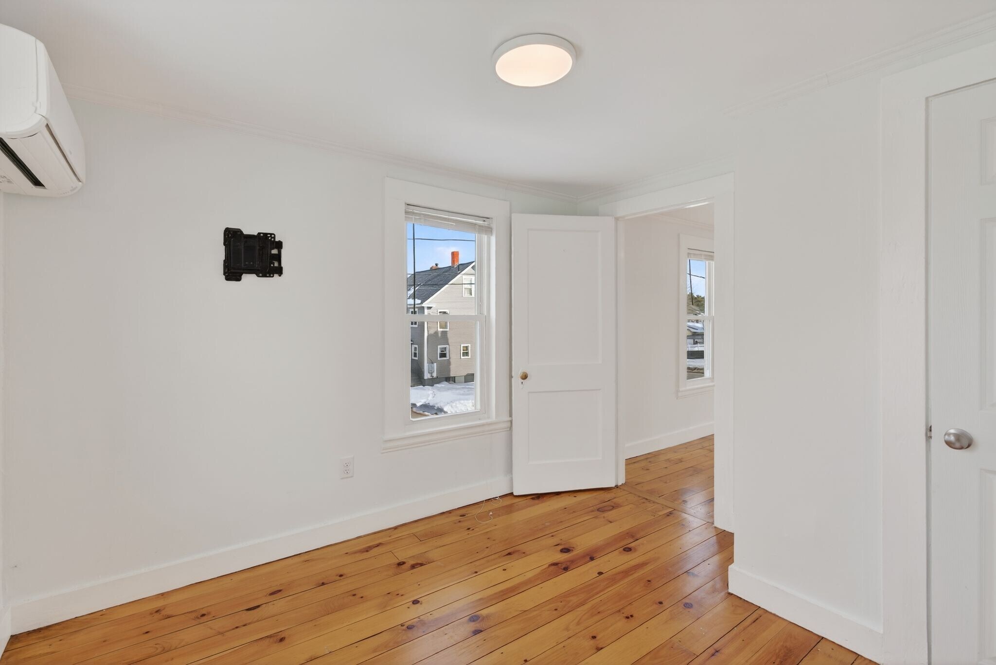 Building Photo - 28 DuPont Ave