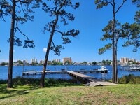 Building Photo - 6901 N Lagoon Dr
