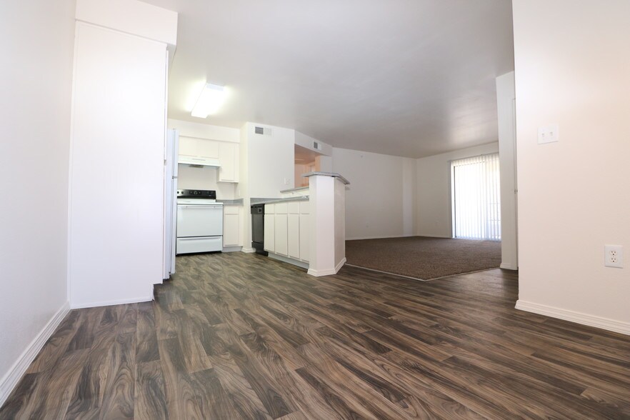 Canon de Arrowhead Albuquerque, NM Apartment Finder