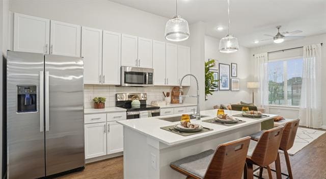 Building Photo - 2600 N Lake Forest Dr