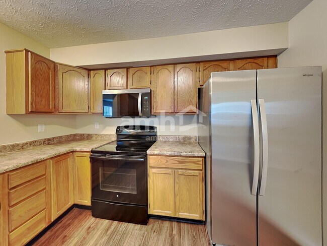 Building Photo - 1925 Tourmaline Dr