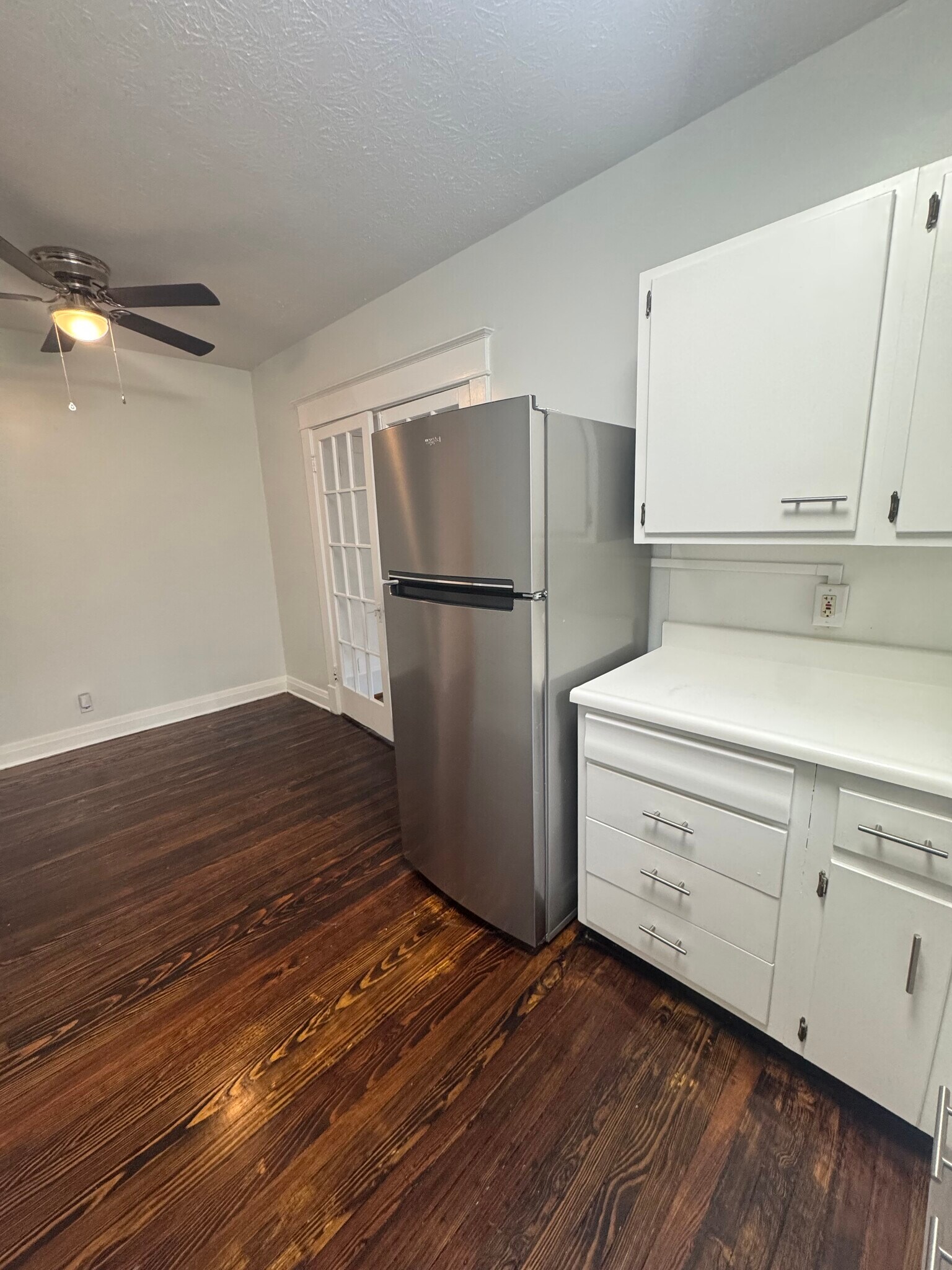 Building Photo - 1333 Castlewood Ave
