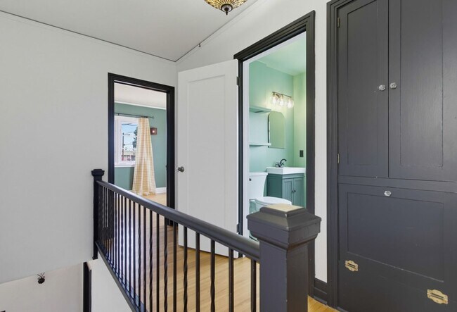 Building Photo - Historic Charm Meets Modern Living – Stunning 5 Bedroom Home on Iconic Myrtle Avenue