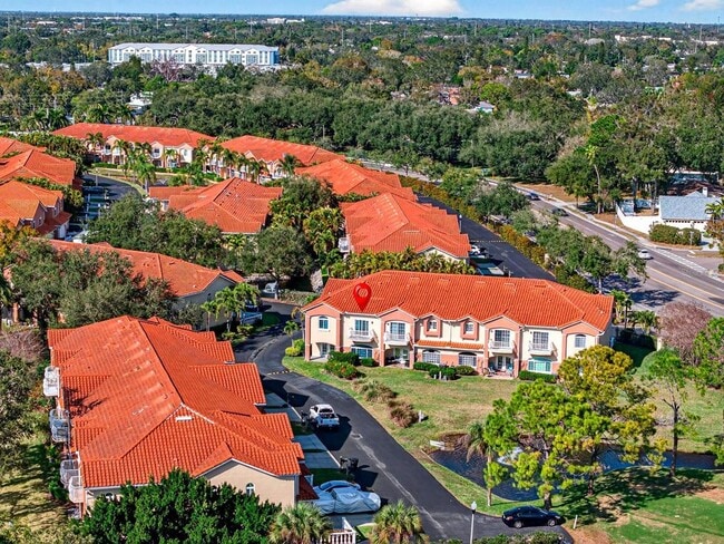 Building Photo - 6302 Vista Verde Dr W