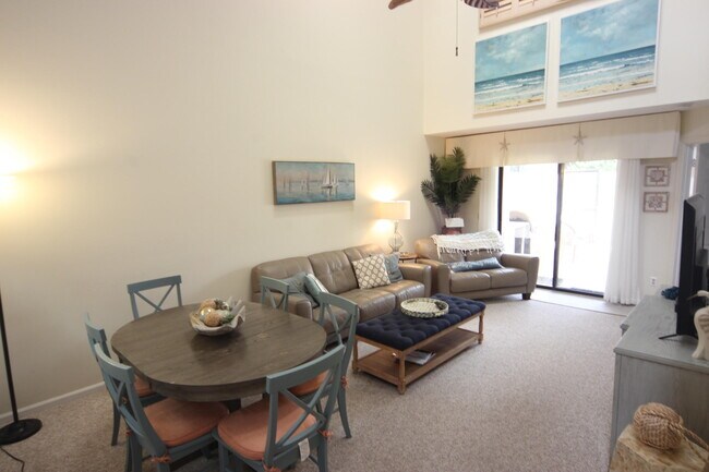 Building Photo - 508 Sea Oats Dr