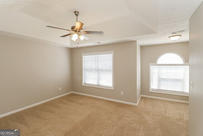Building Photo - 329 Pebblestone Dr