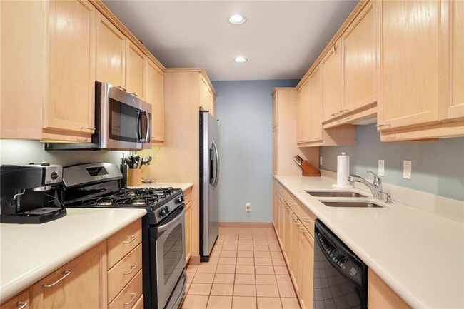 Building Photo - 1315 Stillwood Chase