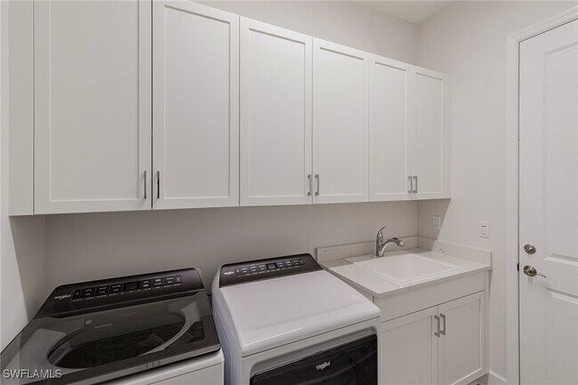 Building Photo - 7138 Cayo Coco Ln