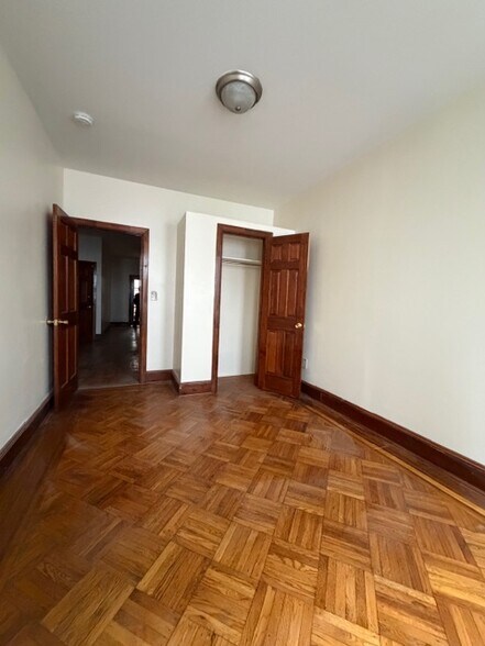 Building Photo - 292 Rogers Ave