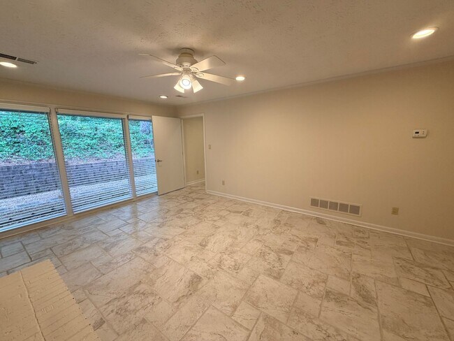 Building Photo - Beautiful Ranch Home in East Cobb's Indian Hills Subdivision!