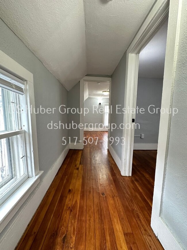 Building Photo - 1207 N Chestnut St