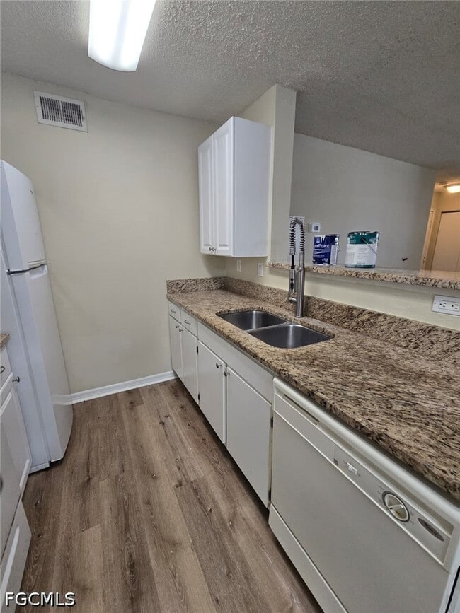 Building Photo - 12730 Equestrian Cir