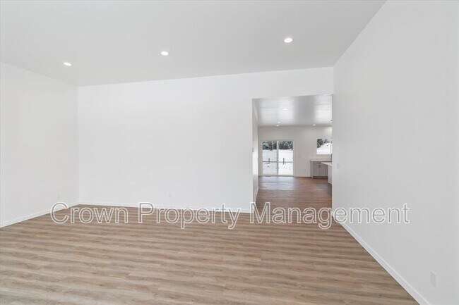 Building Photo - 133 Bench Run