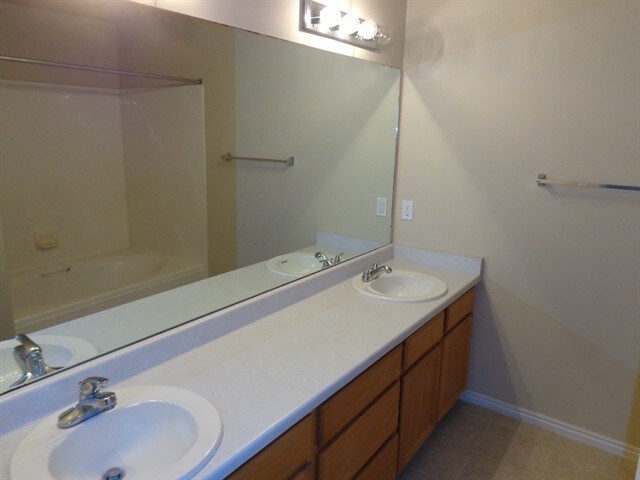 Building Photo - 6115 W Cherry Springs Ct