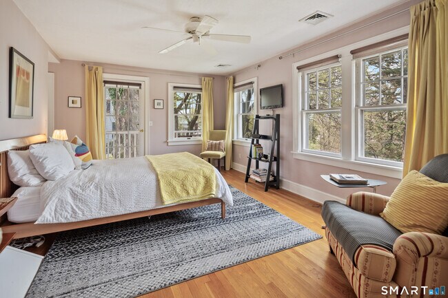 Building Photo - 13 Birch St