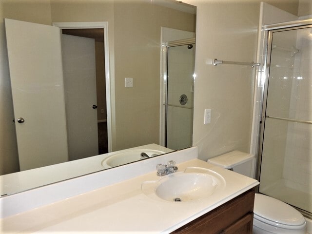 Building Photo - 20719 Dickinson Manor Ln