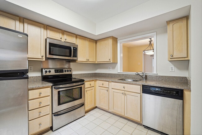 Building Photo - 5407 Grove Ridge Way