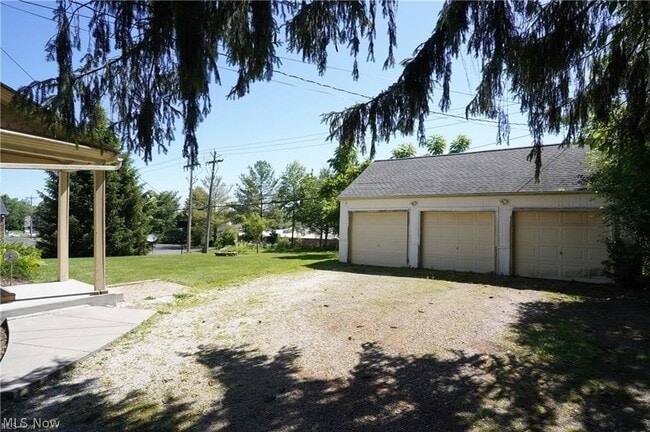 Building Photo - 31 E Case Dr