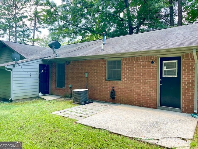 Building Photo - 315 Chase Dr