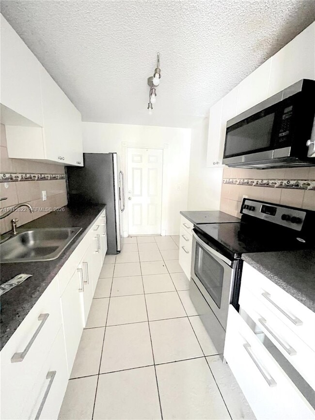 Building Photo - 18240 NW 41st Pl