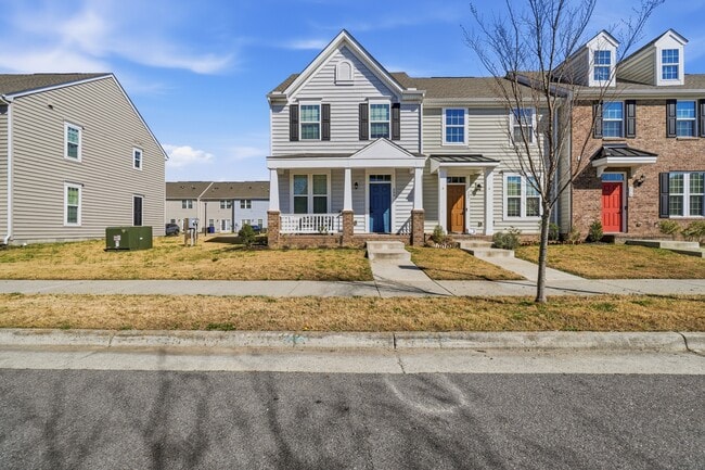 Building Photo - 266 Foxglove Dr