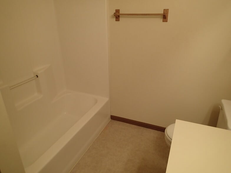 Building Photo - 3682 Harris Ave NW