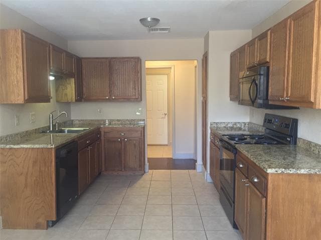 Building Photo - 8800 Camfield Way St