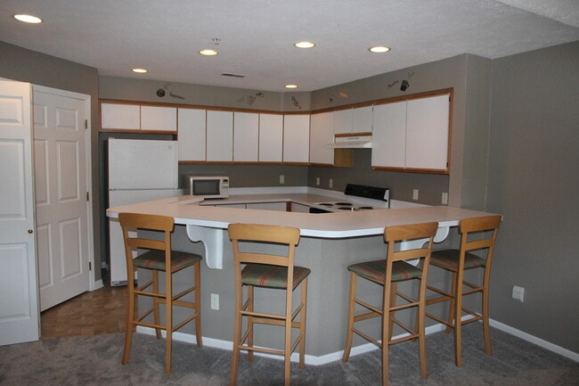 Building Photo - 1376 Heatherwood Ln