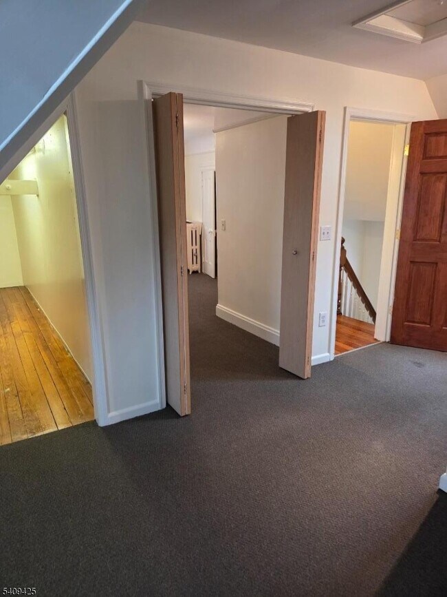 Building Photo - 177 Ashland Ave