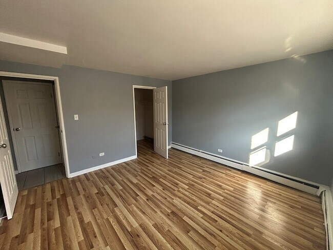 Building Photo - 4545 Prescott Ave