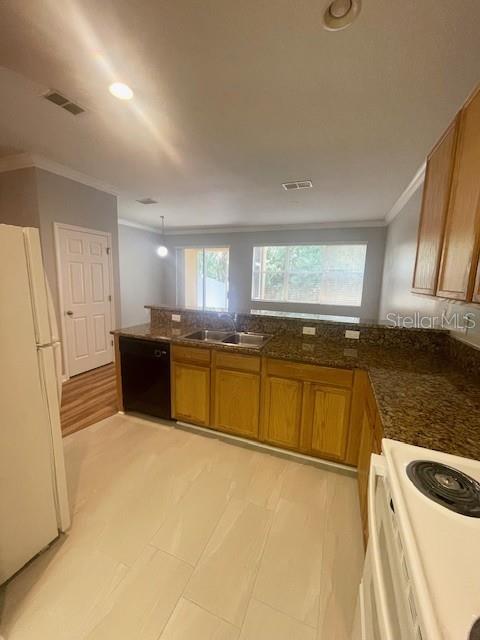 Building Photo - 8153 Stone Leaf Ln