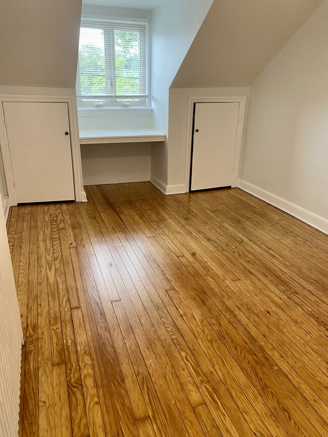 Bedroom #3 - 1632 Greenleaf St